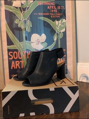 Black Perforated Open-Toe Slingback Heels -  Women Size 9